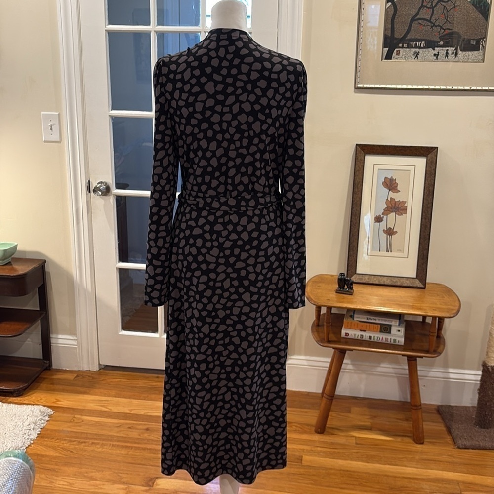 Ann Taylor Black and Gray Wrap Dress V-Neck Long Sleeve. Size 6 - Picture 5 of 9